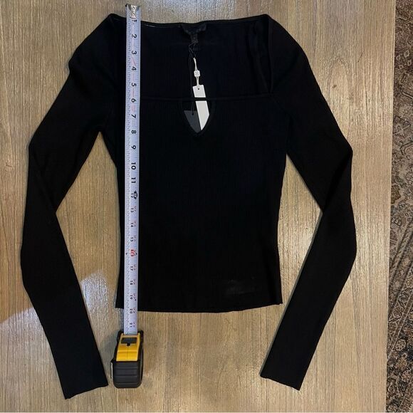 The Range Mass Rib Square Neck LS Size Medium - Picture 5 of 10